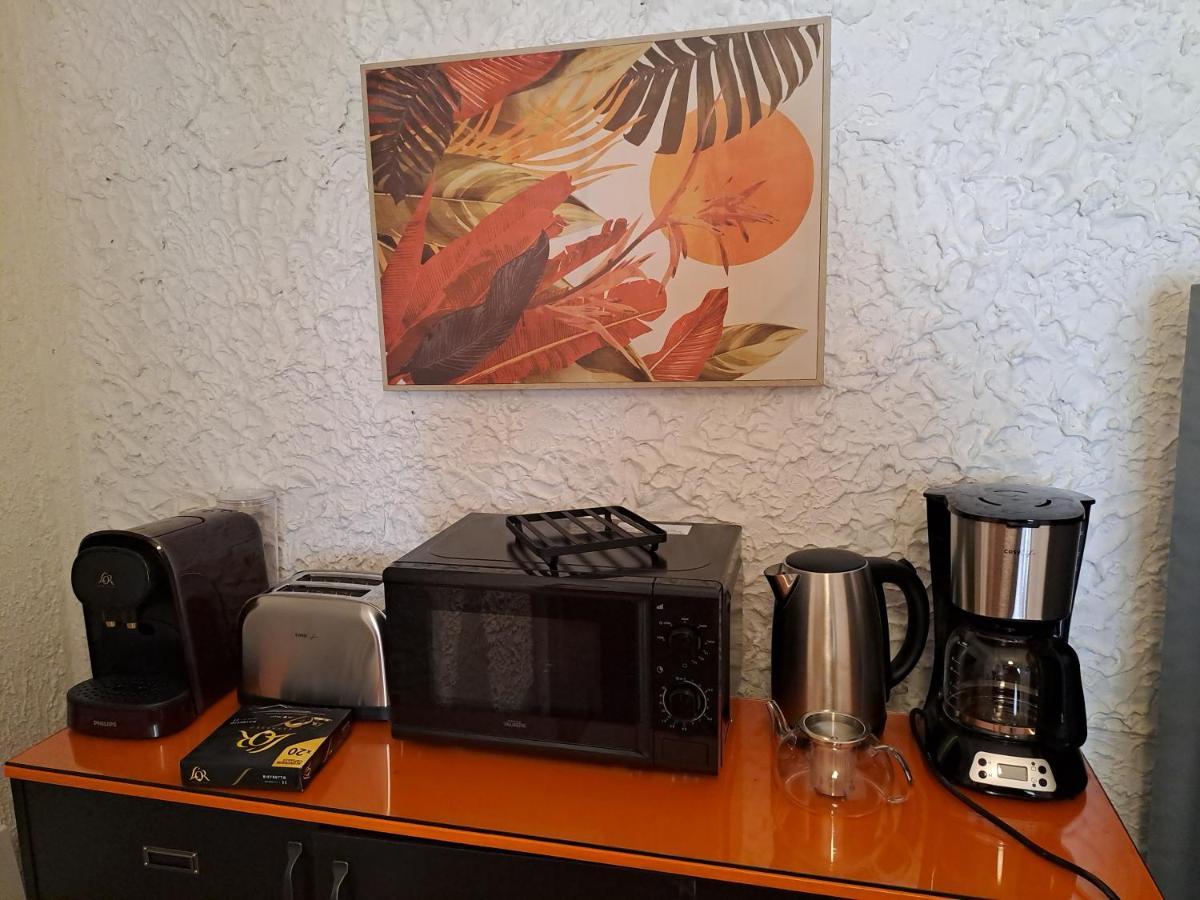 Apartamento Ty Ma Gourdadou Saint-Pol-de-Léon Exterior foto